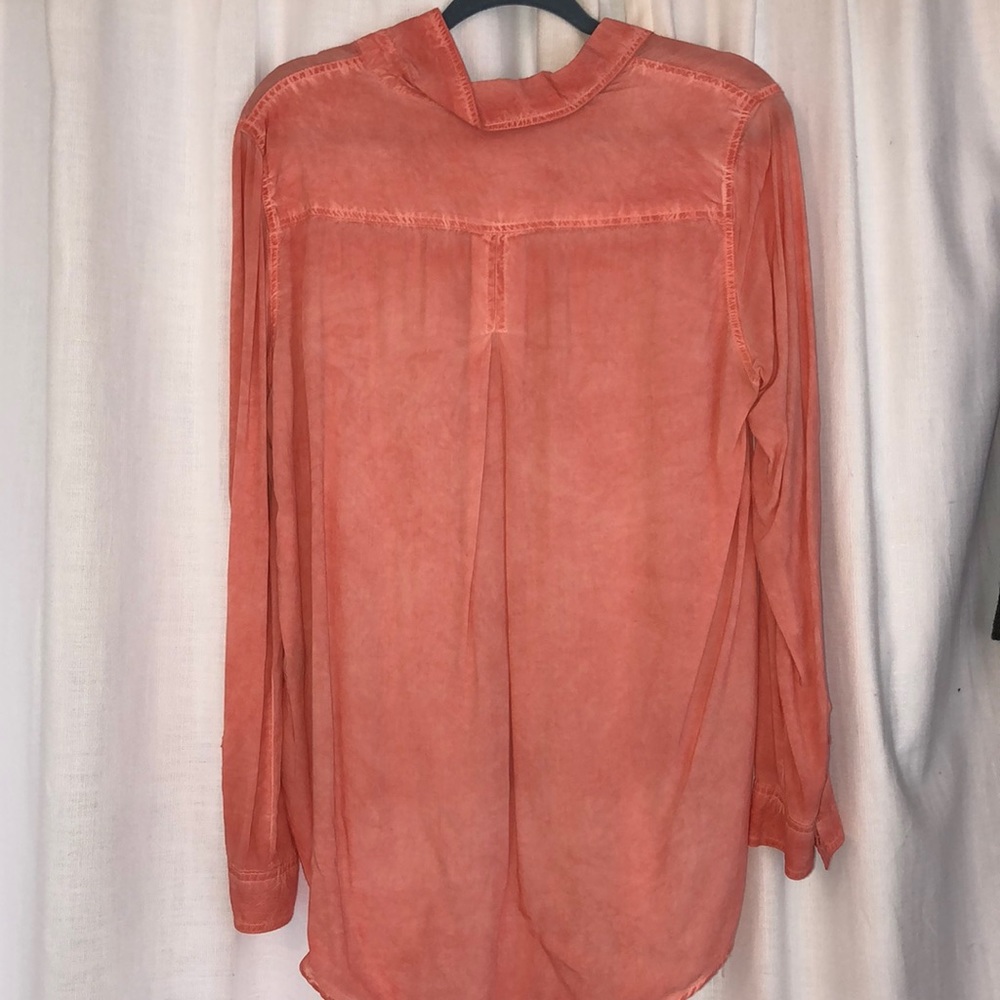 Button down blouse - Picture 2 of 2